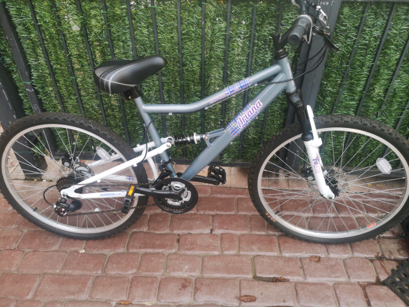 apollo ariana bike